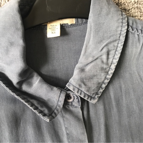 Anthropologie size xs denim affect blue button up tunic - Picture 4 of 5